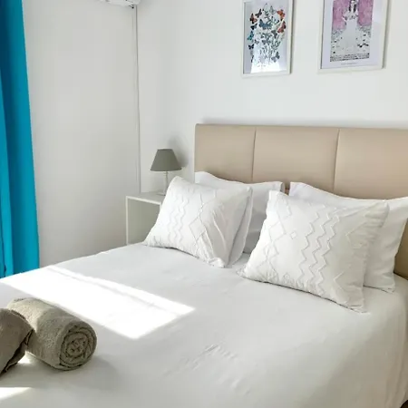 Nocleg ze śniadaniem Bedrooms Ap Garden *