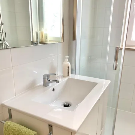 Nocleg ze śniadaniem Bedrooms Ap Garden *