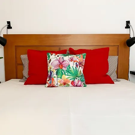 Oda ve Kahvaltı Bedrooms Ap Garden Lagos